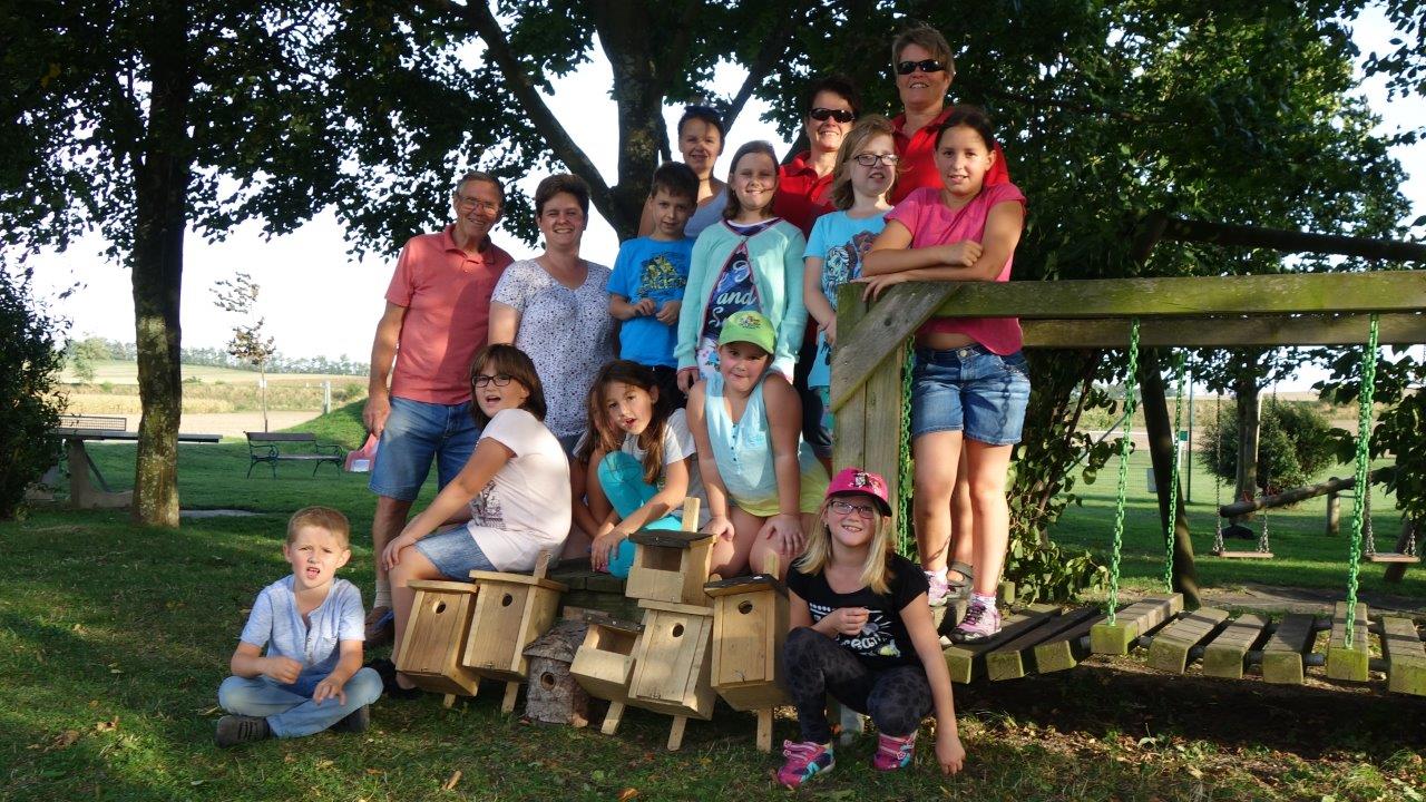 Nistkästchenaktion der Kinderfreunde Wilfersdorf